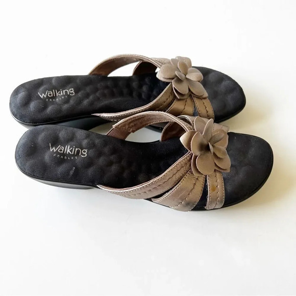 Walking Cradles Bronze Leather Wedge Sandal Size 8.5B Flower Motif‎ Comfort Shoe - Picture 5 of 10